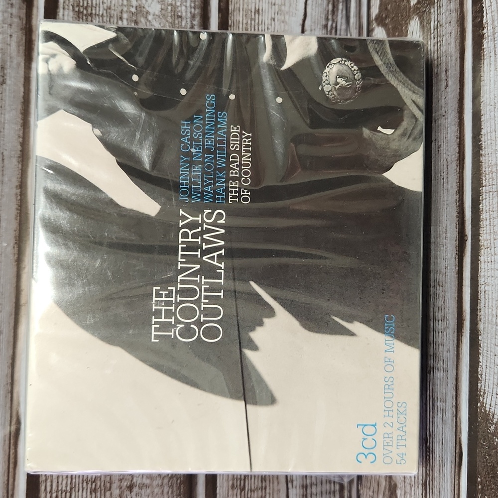 CD pack...The Country Outlaws.